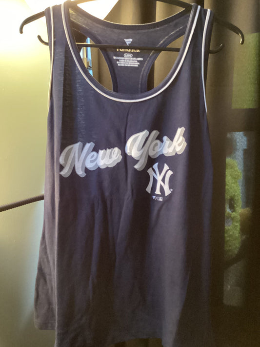 New York Yankees Lady Tee. Large. New.