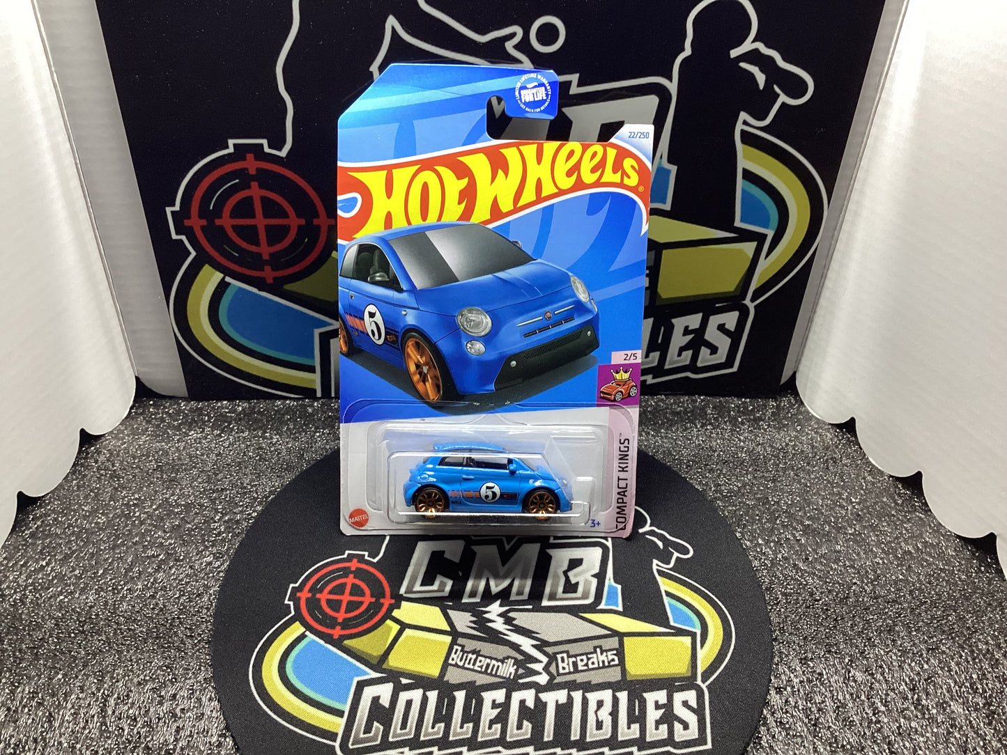 HOT WHEELS Compact Kings Fiat 500e