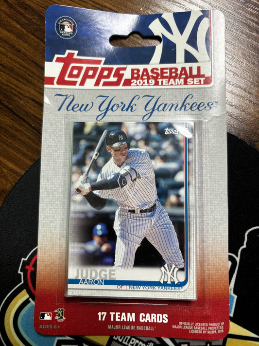 2019 Topps New York Yankees MLB Team Set. 17 cards. New and Sealed.